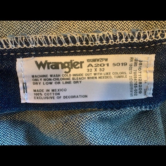 WRANGLER® COWBOY CUT® ORIGINAL FIT JEAN IN PREWASHED INDIGO- 13MWZPW - Picture 6 of 6